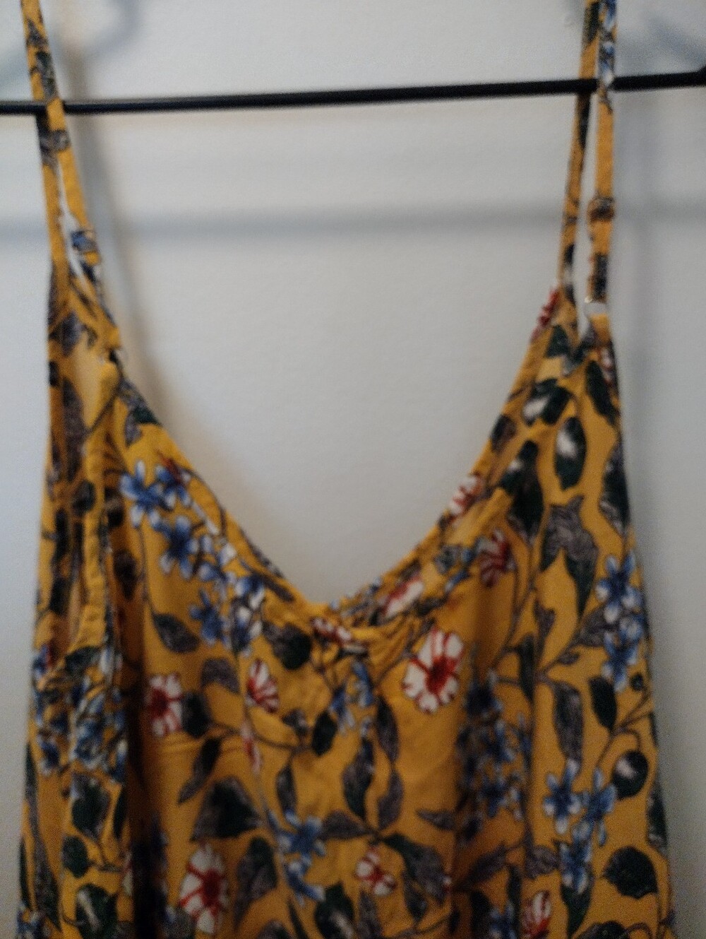 Summer Rompers - Picture 2 of 3